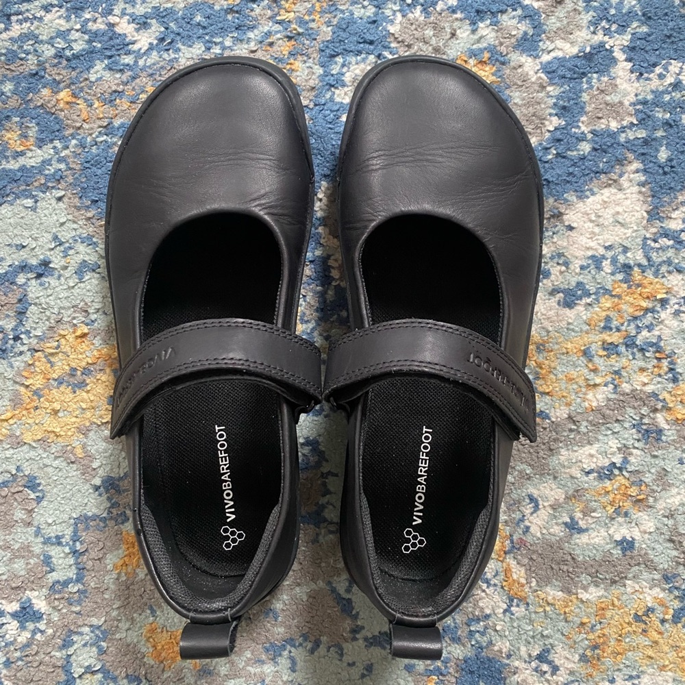 Vivobarefoot Wyn Mary Janes (6.5 womens)